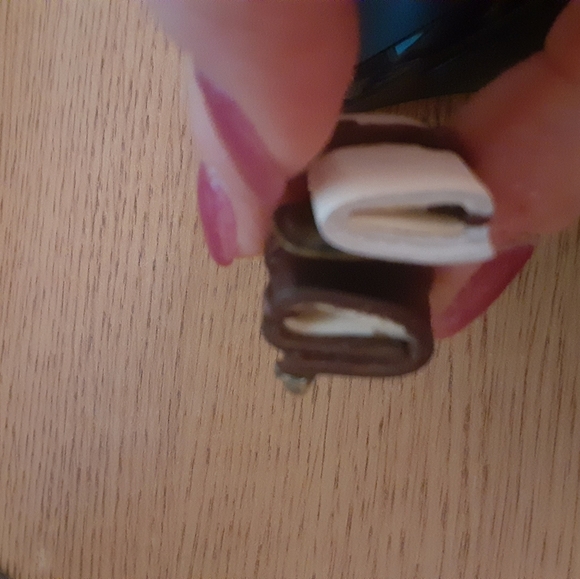 Book Earrings - Picture 5 of 6